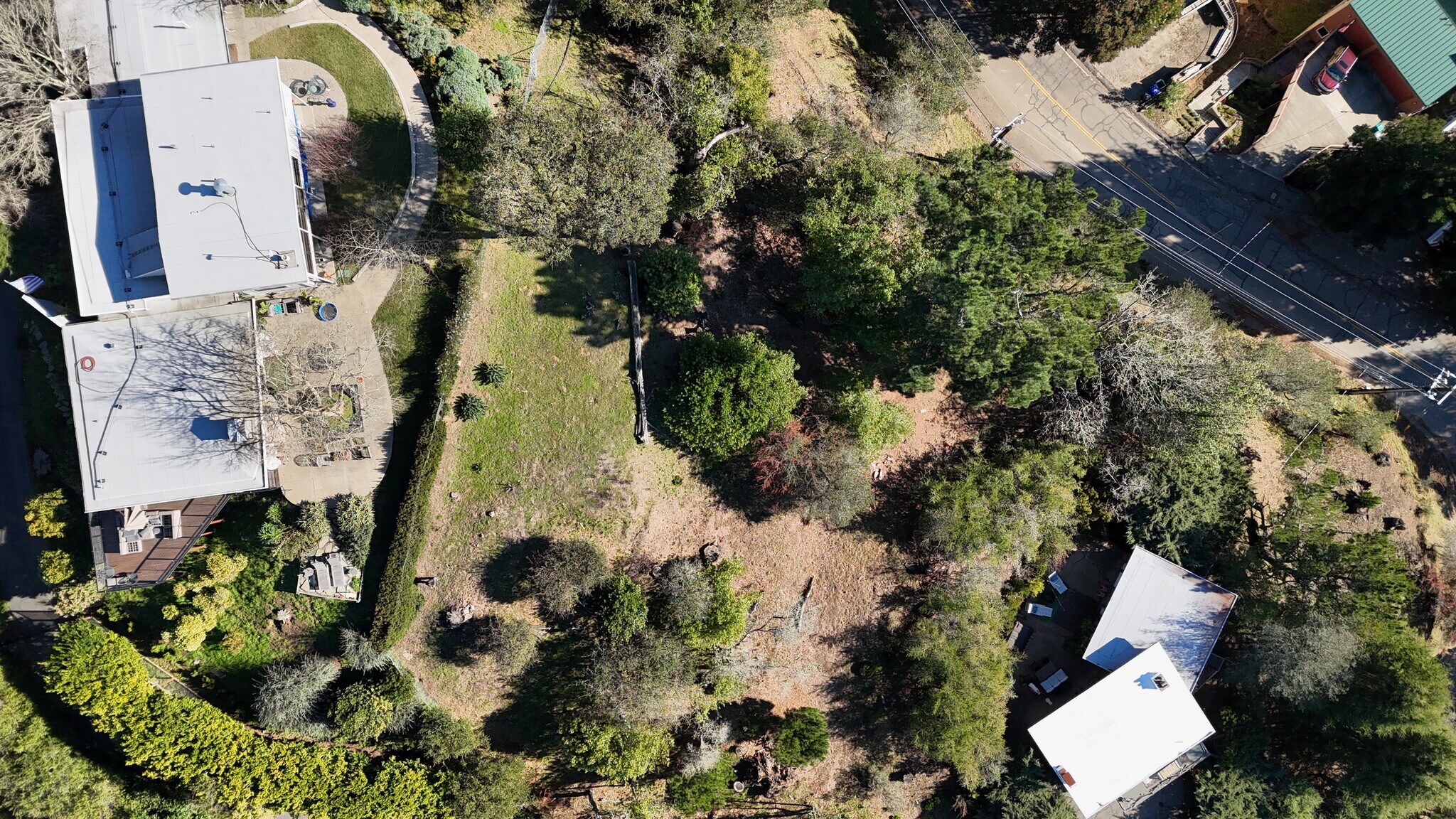 Building Photo - 6100 Skyline Blvd