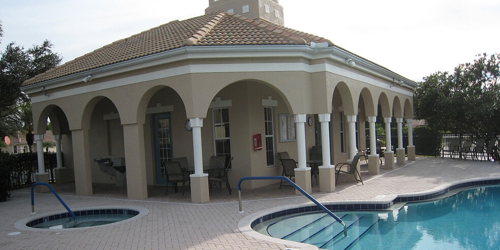 Clubhouse - 4353 Reflections Pky