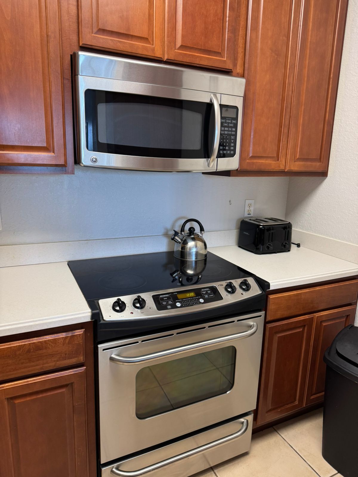 Building Photo - 4114 Breakview Dr