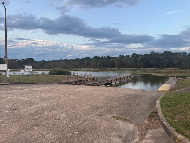 Building Photo - 26680 Pools Creek Dr