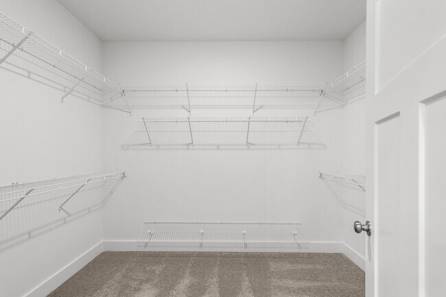 Building Photo - 707-p707 Ronaldsay Rd