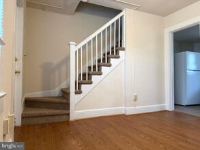 Building Photo - 529 Hanover St