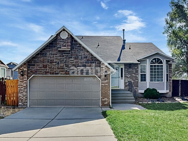 Building Photo - 6123 Van Gogh Cir
