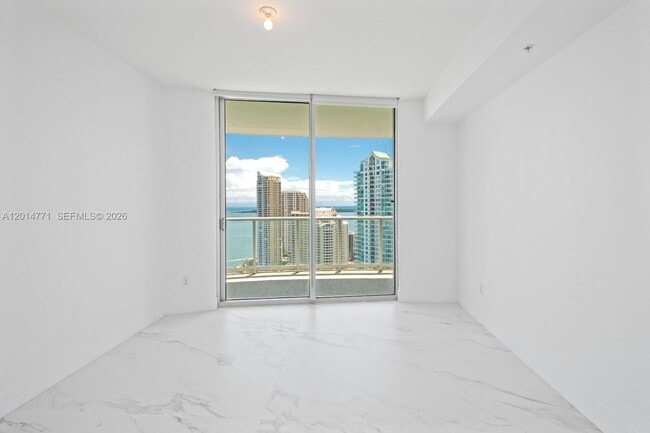 Building Photo - 300 S Biscayne Blvd