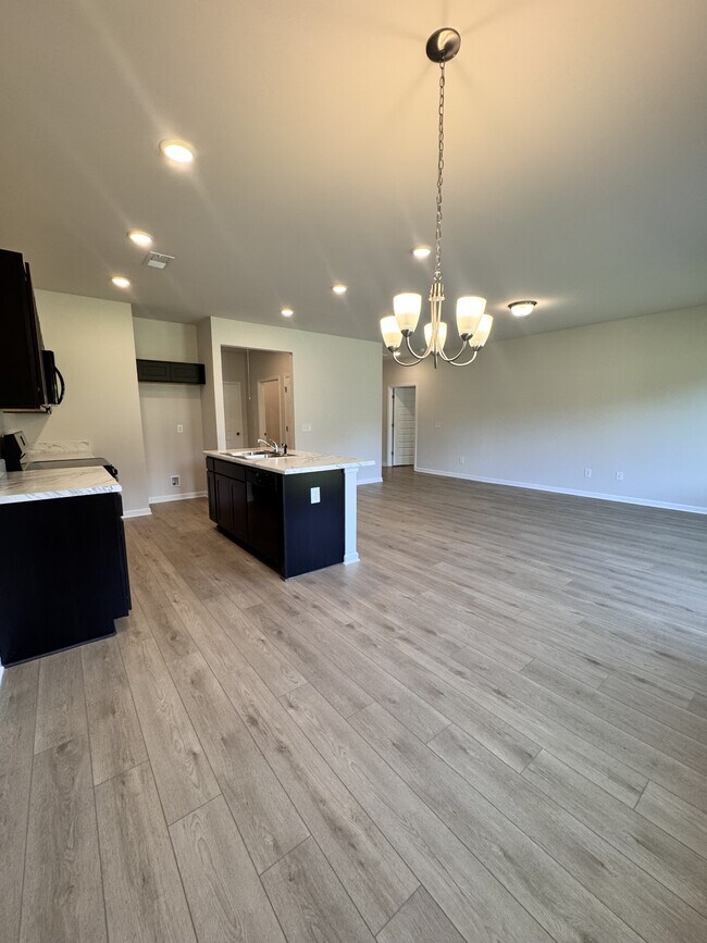 Building Photo - 3186 Sayers Rd