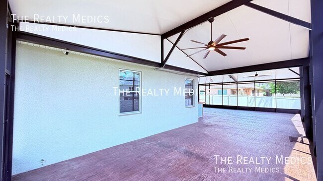 Building Photo - 4067 Knott Dr