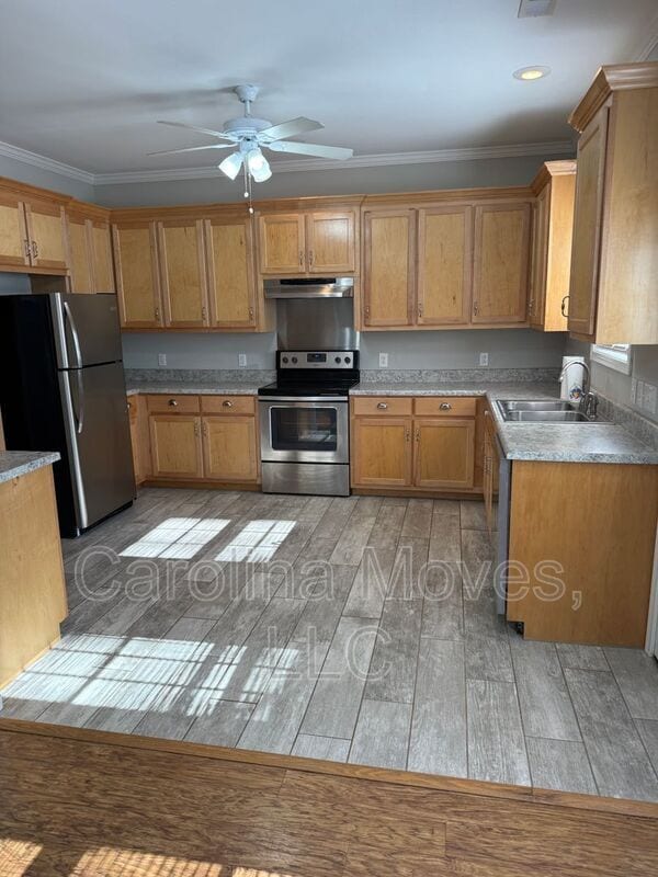 Building Photo - 105 Bismark Dr