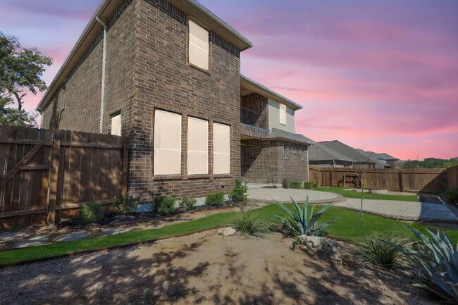 Building Photo - Beautiful 4-Bedroom Home in Stevens Ranch ...