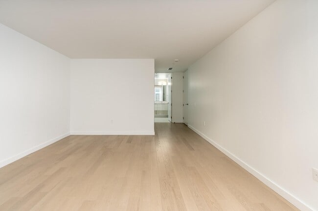 Building Photo - 1110 23rd St NW