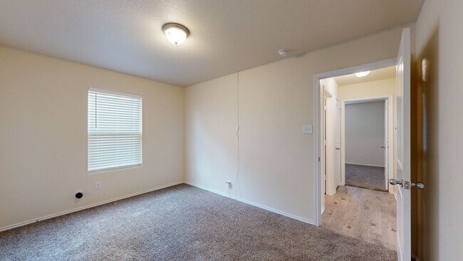 Building Photo - Minutes from Fort Hood charming 4 bedroom ...