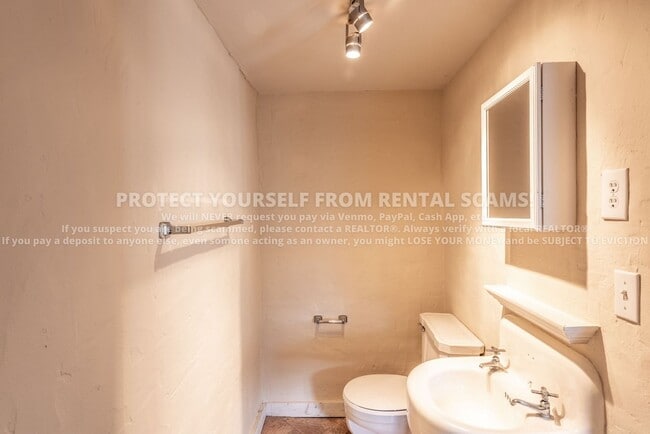 Building Photo - 85 W 15th St