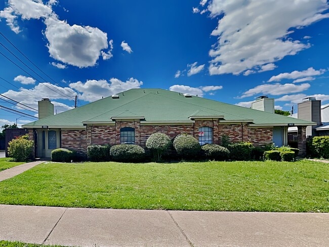 Building Photo - 11903 Garden Terrace Dr