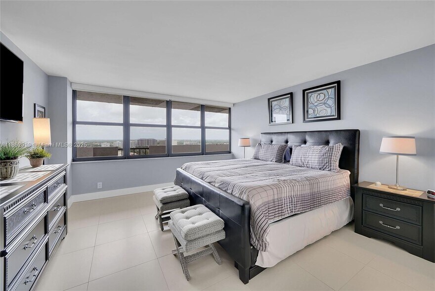 Building Photo - 936 Intracoastal Dr