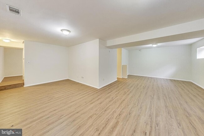Building Photo - 10323 Snowpine Way