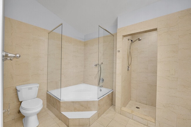 Building Photo - 6565 Las Flores Dr