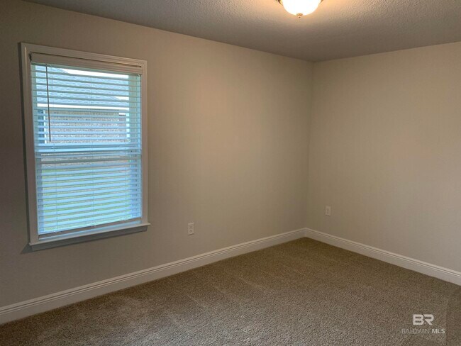 Building Photo - 1329 Makaira Dr