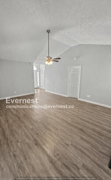 Building Photo - 972 Maple Leaf Ridge