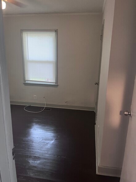 Bedroom 2 - 1029 Justice Ave