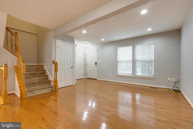 Building Photo - 2542 Piney Pass Way