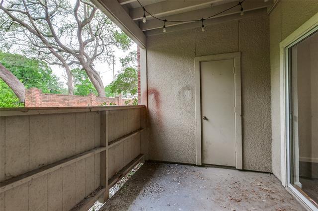 Building Photo - 8601 Park Ln