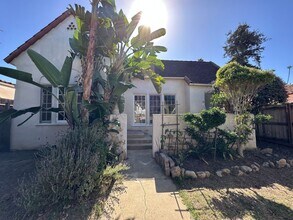 Building Photo - 213-223 Los Aguajes Ave