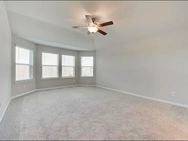 Building Photo - 2418 Humble Wy