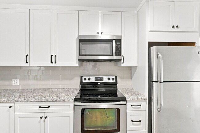Building Photo - 3/1 Charmer in the Garden Tract - Dog Friendly