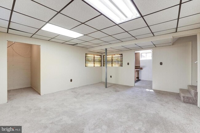 Building Photo - 1013 Westbriar Dr NE