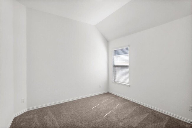 Building Photo - 1425 Cole Ests Dr