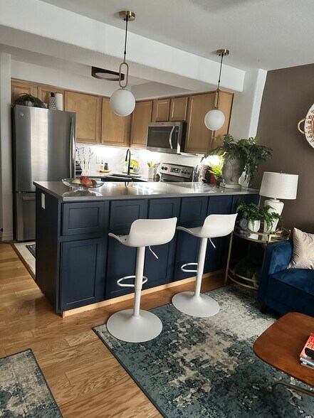 Building Photo - 1833 N Williams St