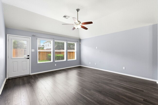 Building Photo - 15002 Miller Meadows Ln