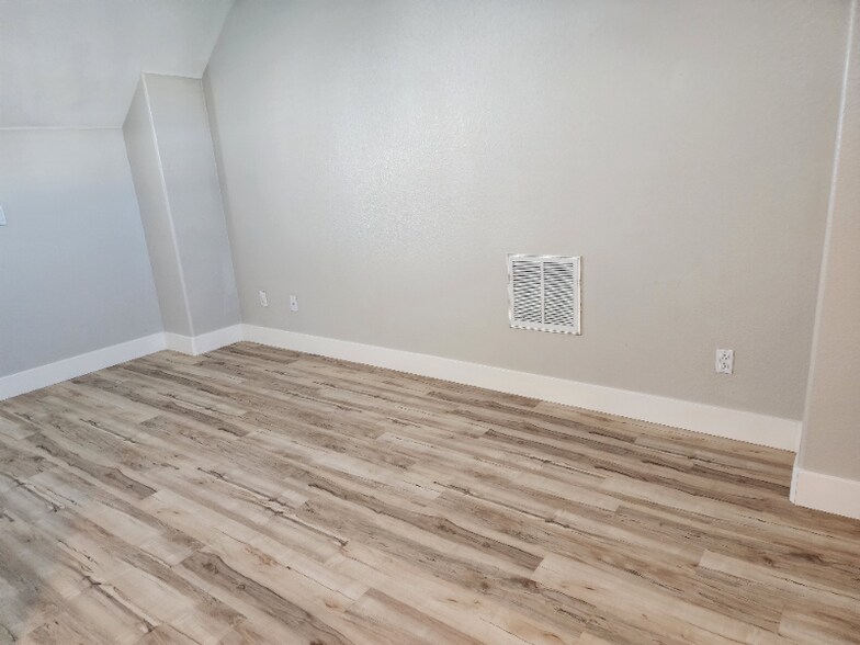 Building Photo - 1117 Baywood Ln