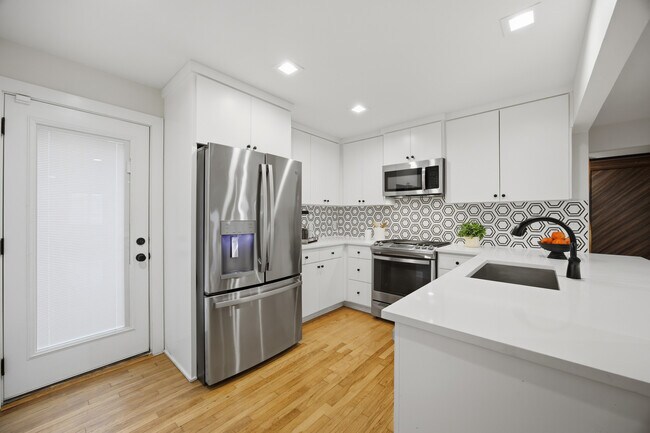 Building Photo - 5116 Heflin Ln