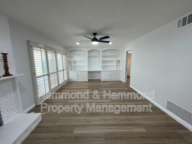 Building Photo - 17115 Bircher St