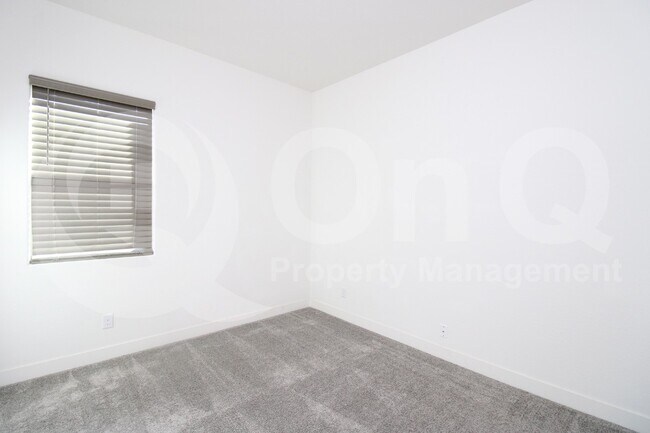Building Photo - 22721 E Calle Luna