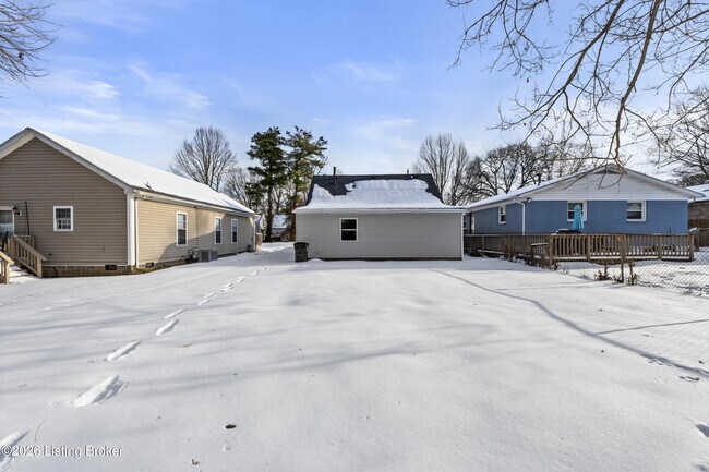 Building Photo - 1710 Pershing Ave