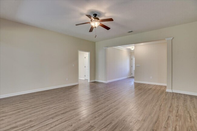 Building Photo - 5286 Copse Dr