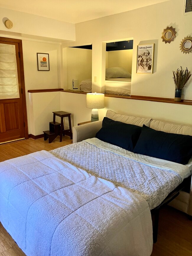 Sofa bed if you have a guest - 8420 Lookout Mountain Ave