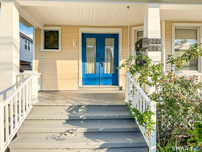 Building Photo - 277 Maplewood Ave