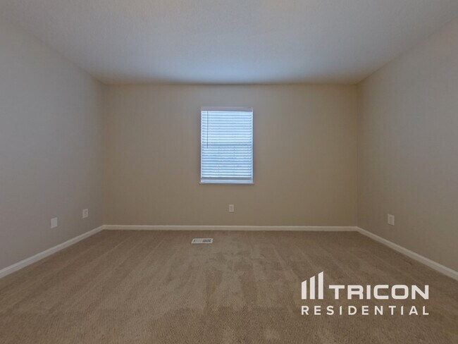 Building Photo - 205 Sagamare Rd
