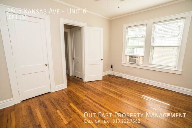 Building Photo - 2505 W Kansas Ave