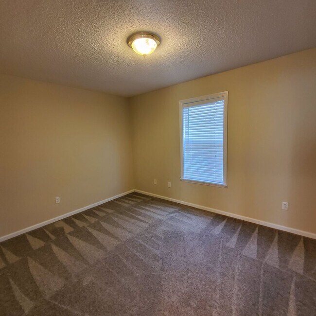 Building Photo - Charming Single-Story Haven: Your Ideal Rental Home in Valdosta, Georgia