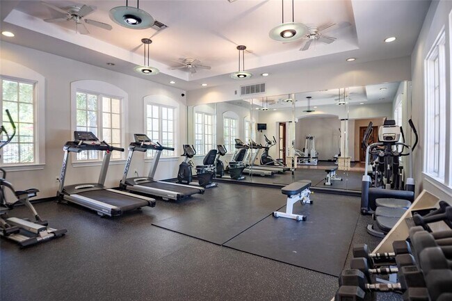 Building Photo - 2320 Gracy Farms Ln