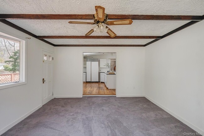 Building Photo - 15 Community Rd