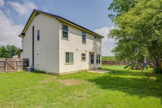Building Photo - 348 Spillway Dr
