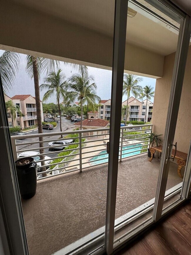 Building Photo - 2711 Ocean Club Blvd