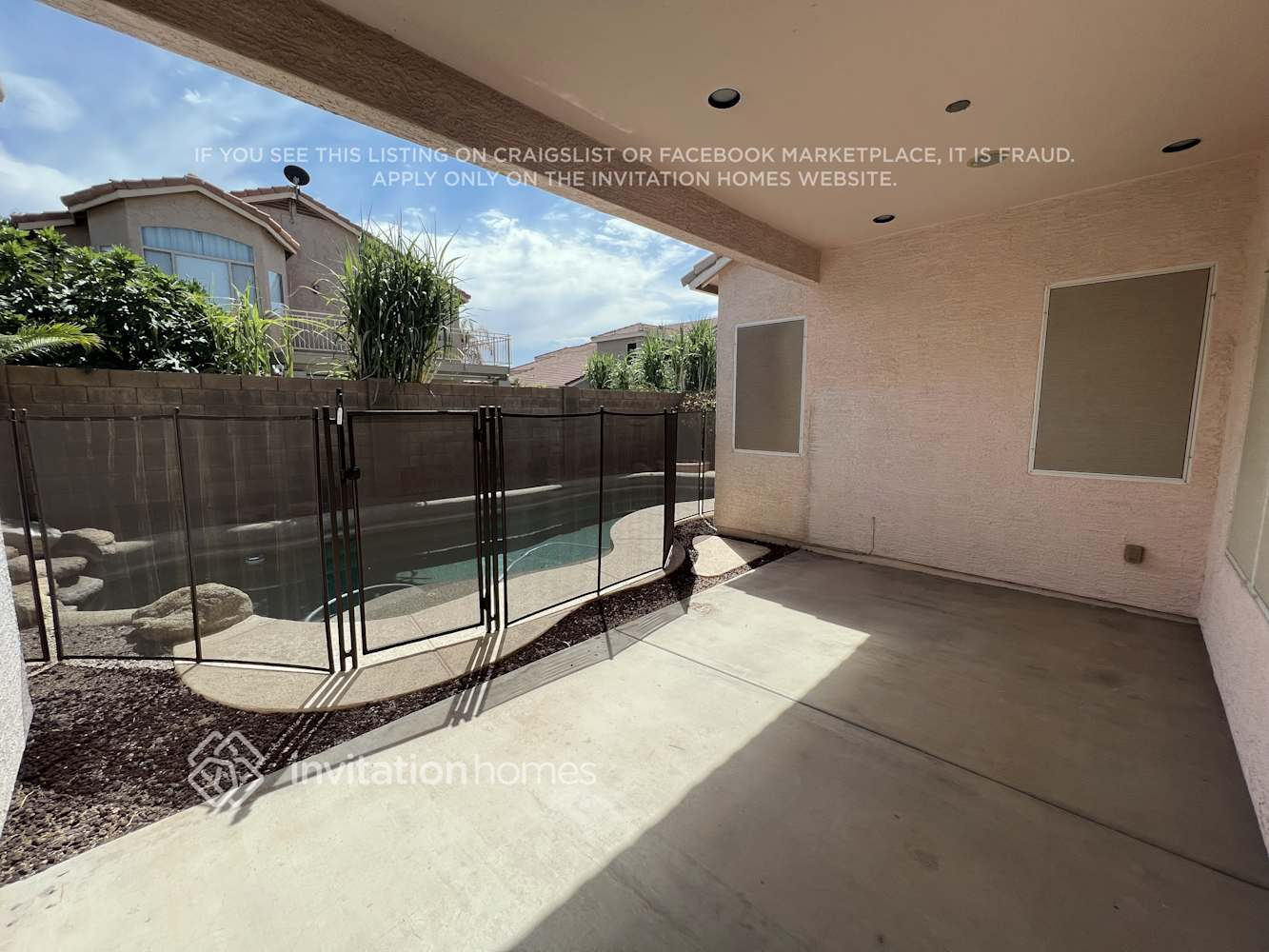 Building Photo - 2995 E Santa Rosa Dr