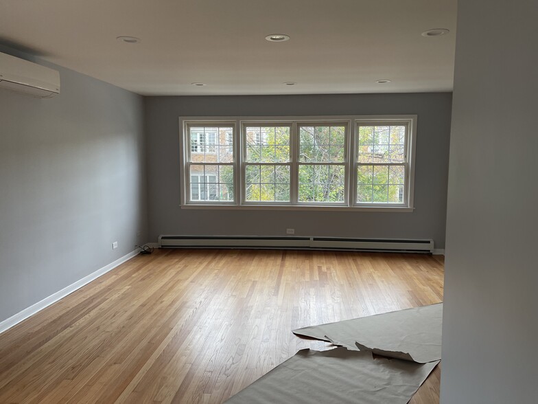 Building Photo - 2909 N Austin Ave