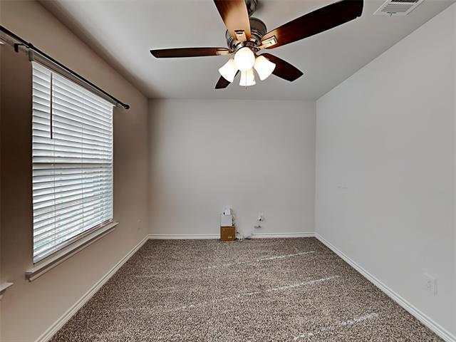 Building Photo - 604 Saddle Club Way