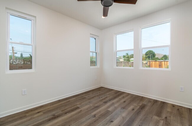 Building Photo - 6402 Kenwater Pl